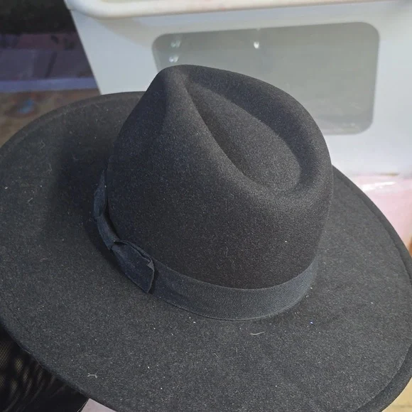 Black Wide-Brim Fedora Hat - Picture 3 of 3